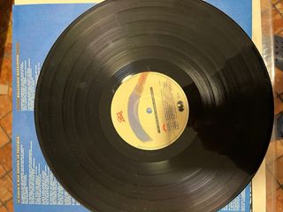 Pooh Il cielo è blu sopra le nuvole Vinile