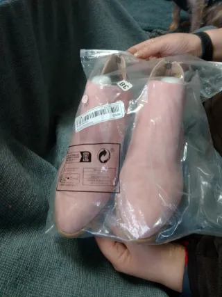 Botines rosas con tacón bajo