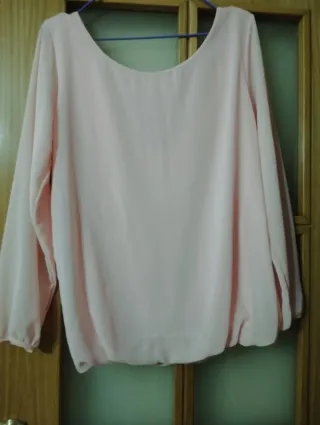 Blusa rosa manga larga con lazada