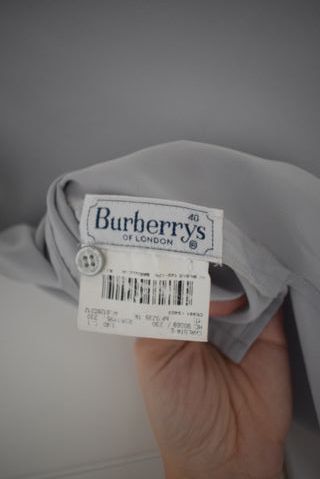 Blusa azul Burberry con ojales