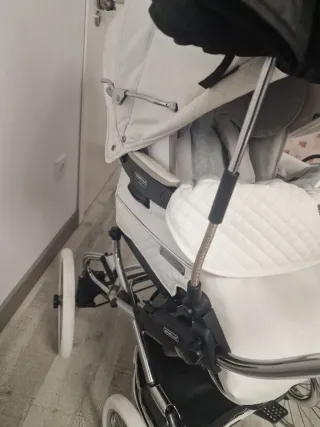 Carrinho de bebé Bébécar branco