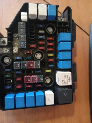 Caja Fusibles Hiundai Santa Fe 2008