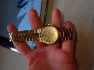 Reloj Seiko Quartz Dorado Hombre