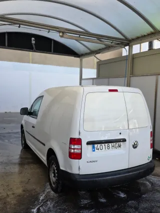 Volkswagen Caddy 2011
