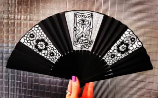 Abanico pintado a mano