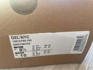 Zapatillas Asics NYC Beige, Blancas y Verdes