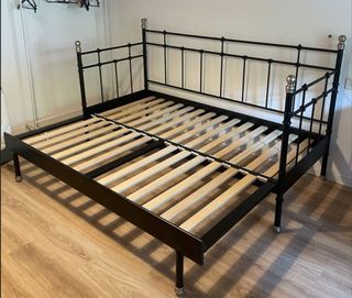 Cama individual extensible metal negra
