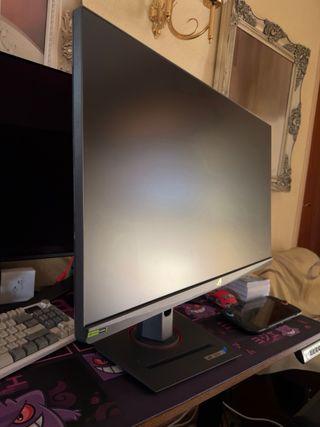 Monitor ASUS ROG Strix 27 pulg, 2560x1440, 180 Hz.