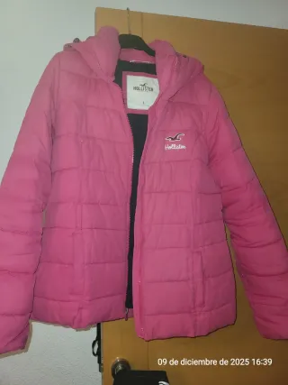Chaqueta Hollister rosa talla L