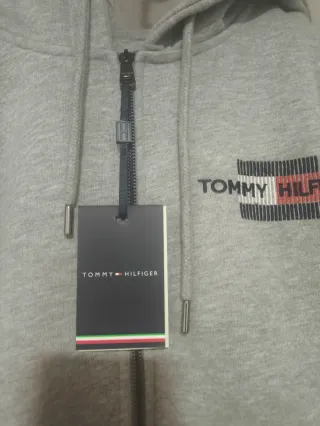 Casaco Tommy Hilfiger Cinza com Fecho