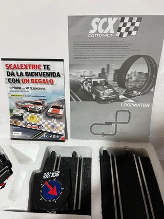 Scalextric Compact Loopinator