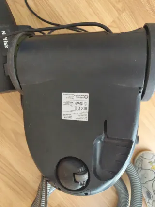 Aspiradora Nilfisk Coupe Special Verde