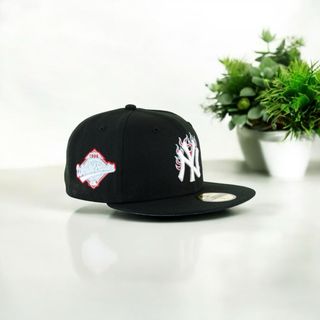 Gorra New Era 59FIFTY Yankees Negra con Llamas