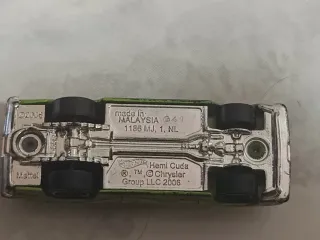 Hot Wheels Plymouth Hemi Cuda 2006 Verde