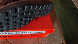 Nike Tom Sachs Marrón Talla 45.5