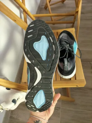 Tenis Adidas grises y azules