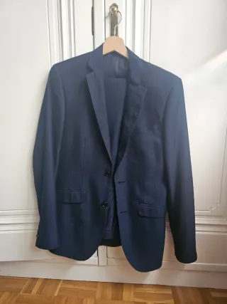 Traje de hombre azul