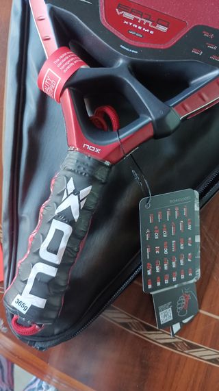 Pala de pádel NOX profesional