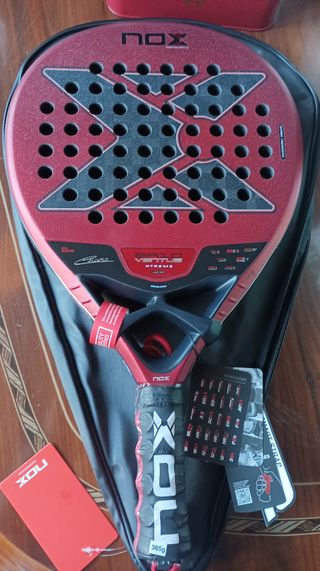 Pala de pádel NOX profesional