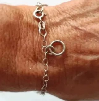 Pulseras de plata de ley con abalorios