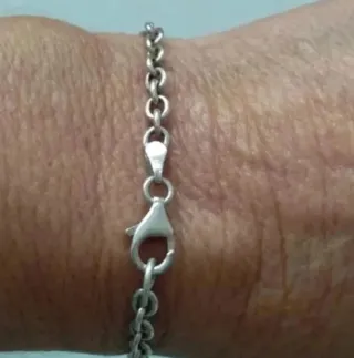 Pulseras de plata de ley con abalorios
