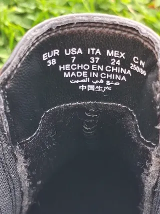 Botines tacón italiano negras