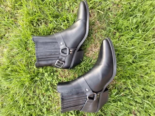 Botines tacón italiano negras