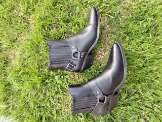 Botines tacón italiano negras