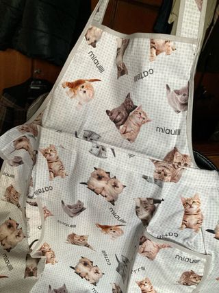 Grembiule con Gattini NUOVO