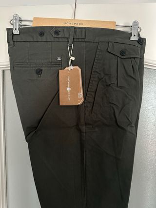 Pantalón pinzas verde Álvaro Moreno