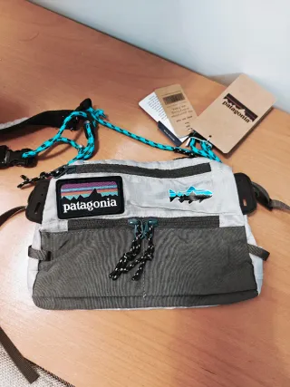 Riñonera Patagonia Pescador Gris 3L