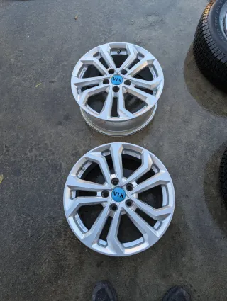 Llantas Kia R17