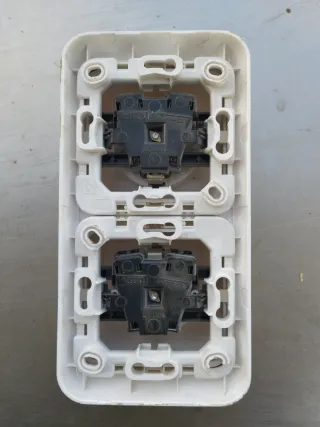 Base doble enchufe blanco Simon