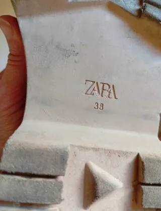 Stivaletti scamosciati beige n.38