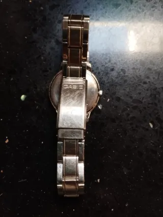 Reloj Casio Plateado