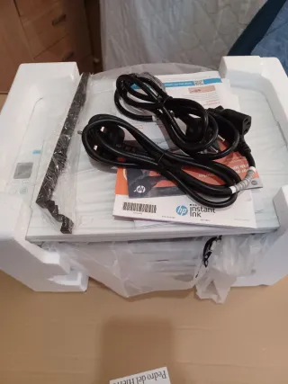 Impresora HP LaserJet MFP M140we