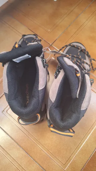 Botas de montaña Quechua