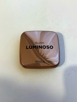 Colorete rosado brillante