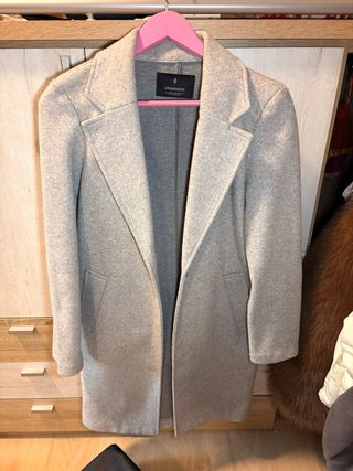 Chaqueta Stradivarius Gris