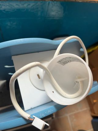 Lámpara infantil azul madera nube