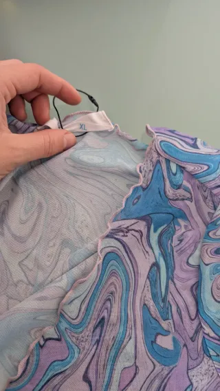 Chaquetilla estampada abstracta