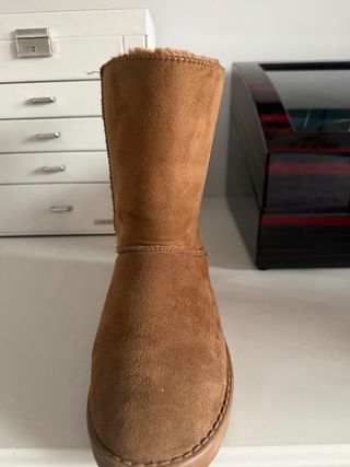 Stivali UGG Marroni con Fiocchi