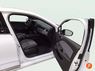 Renault Clio Techno full hybrid E-Tech 145 (103Kw)