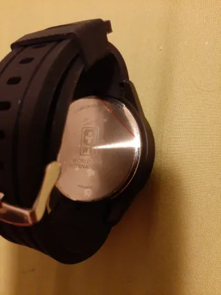 Reloj WTI Analógico Negro. Sin estrenar.