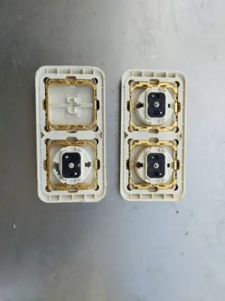 Doble interruptor, Enchufes Simon 75 Blanco Marfil