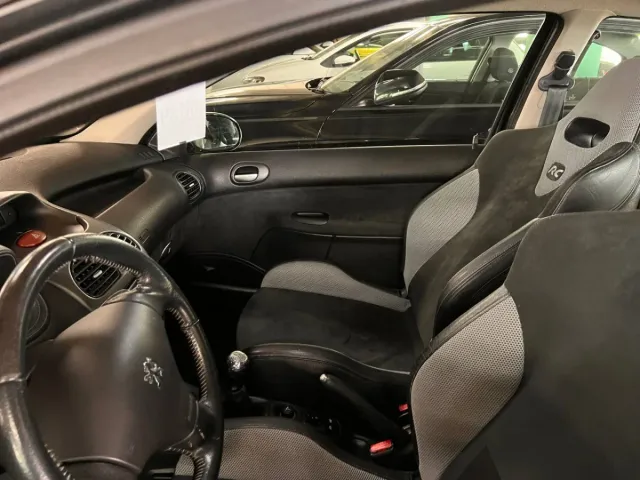 Peugeot 206 2003