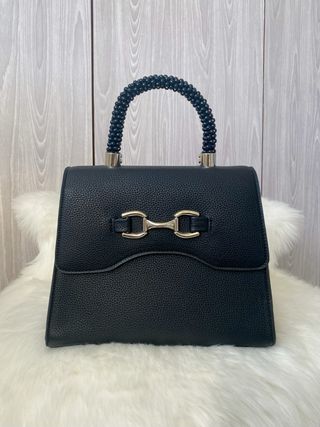 Borsetta nera con perline