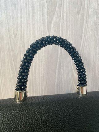 Borsetta nera con perline