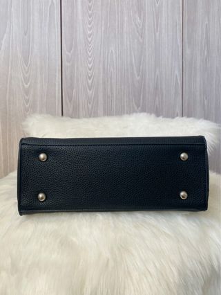 Borsetta nera con perline