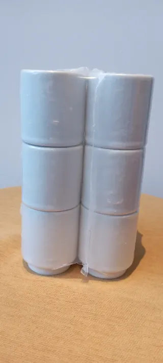 12 Tazas de porcelana pequeñas